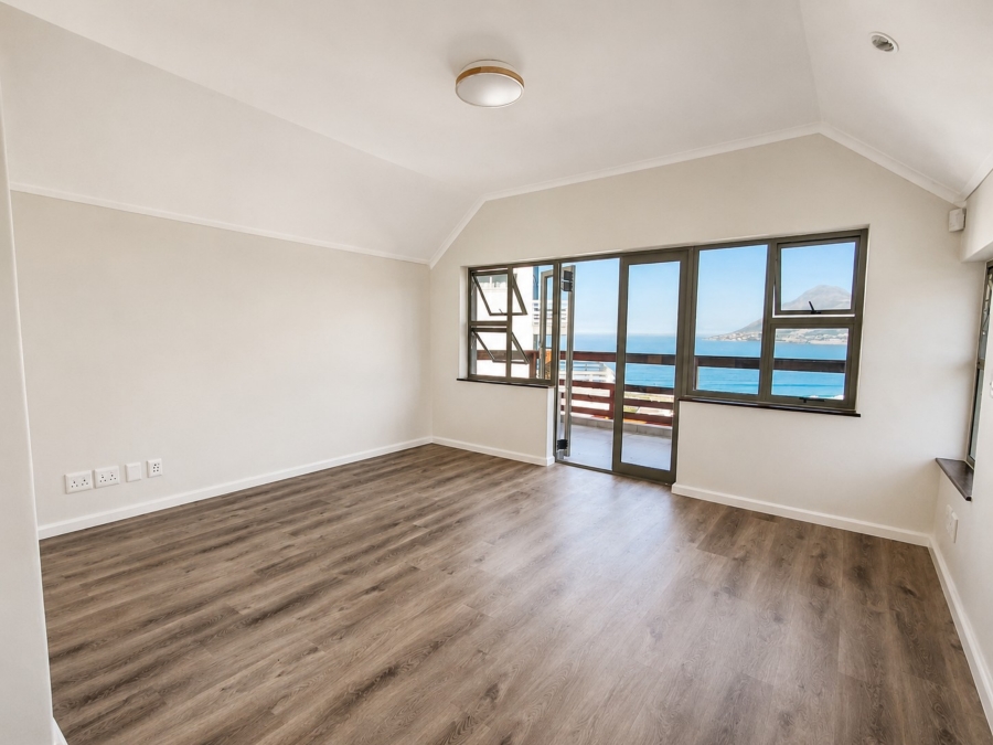 4 Bedroom Property for Sale in Glen Ridge Western Cape